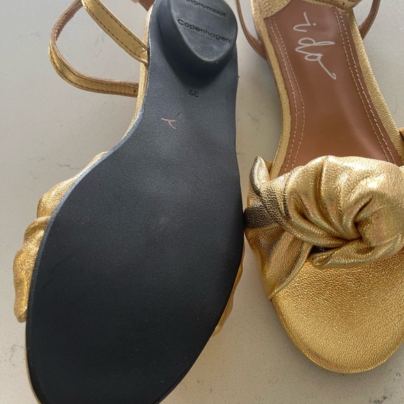 Anthropologie Anonymous Copenhagen Gold Knot flat sandals 👡 - Picture 2 of 2